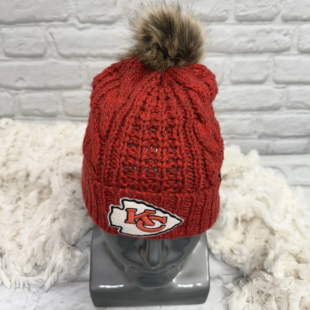 47' NFL Kansas City Chiefs Women's Cable Knit Beanie Hat Cap Football w/ Pom Pom